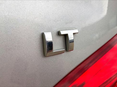 Used 2017 Chevrolet Cruze LT image 7