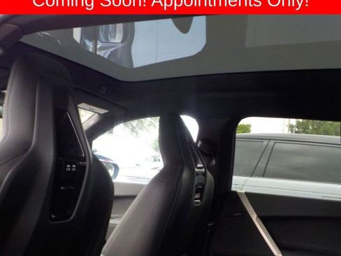 Used 2023 BMW iX xDrive50 w/ Sport Package AWD/4WD image 4