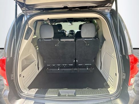 Used 2020 Dodge Grand Caravan SXT FWD image 27