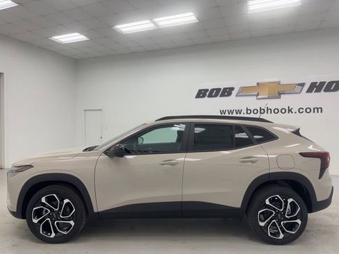 New 2026 Chevrolet Trax RS image 8