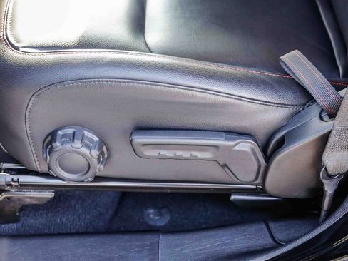 Used 2023 Jeep Gladiator Rubicon w/ LED Lighting Group image 26