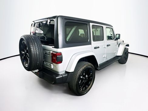 Used 2023 Jeep Wrangler Unlimited Sahara AWD/4WD image 9