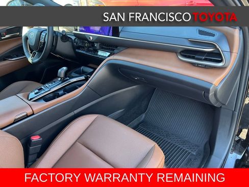 Used 2025 Toyota Crown Signia image 23