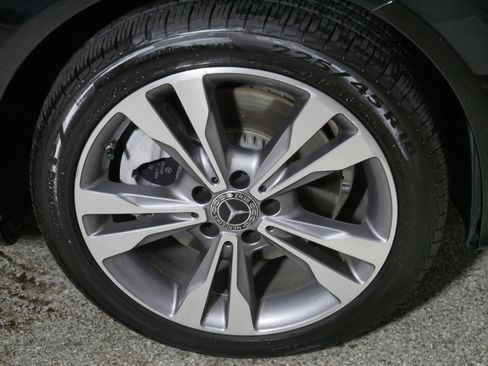 Used 2019 Mercedes-Benz C 300 4MATIC Sedan image 15