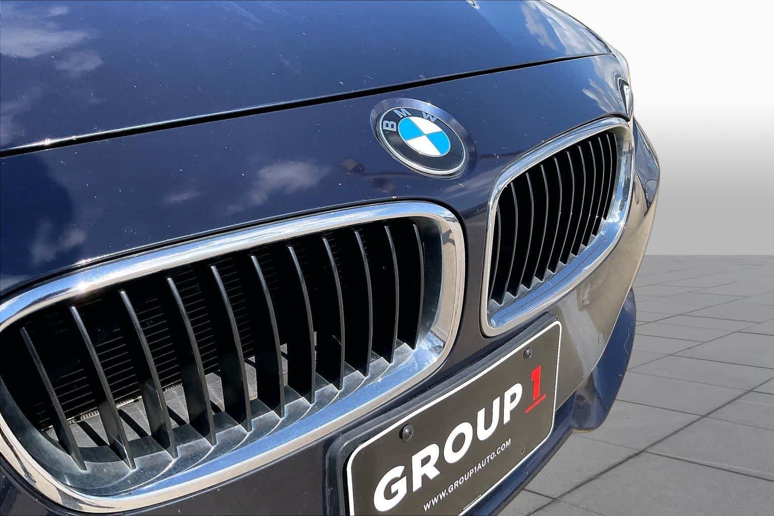 Used 2014 BMW 328i Sedan w/ Driver Assistance Package RWD image 19