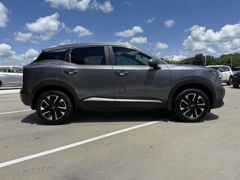 New 2026 Nissan Kicks SV image 6