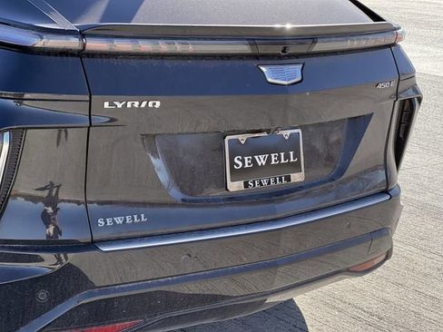 Certified 2023 Cadillac Lyriq 2WD image 7