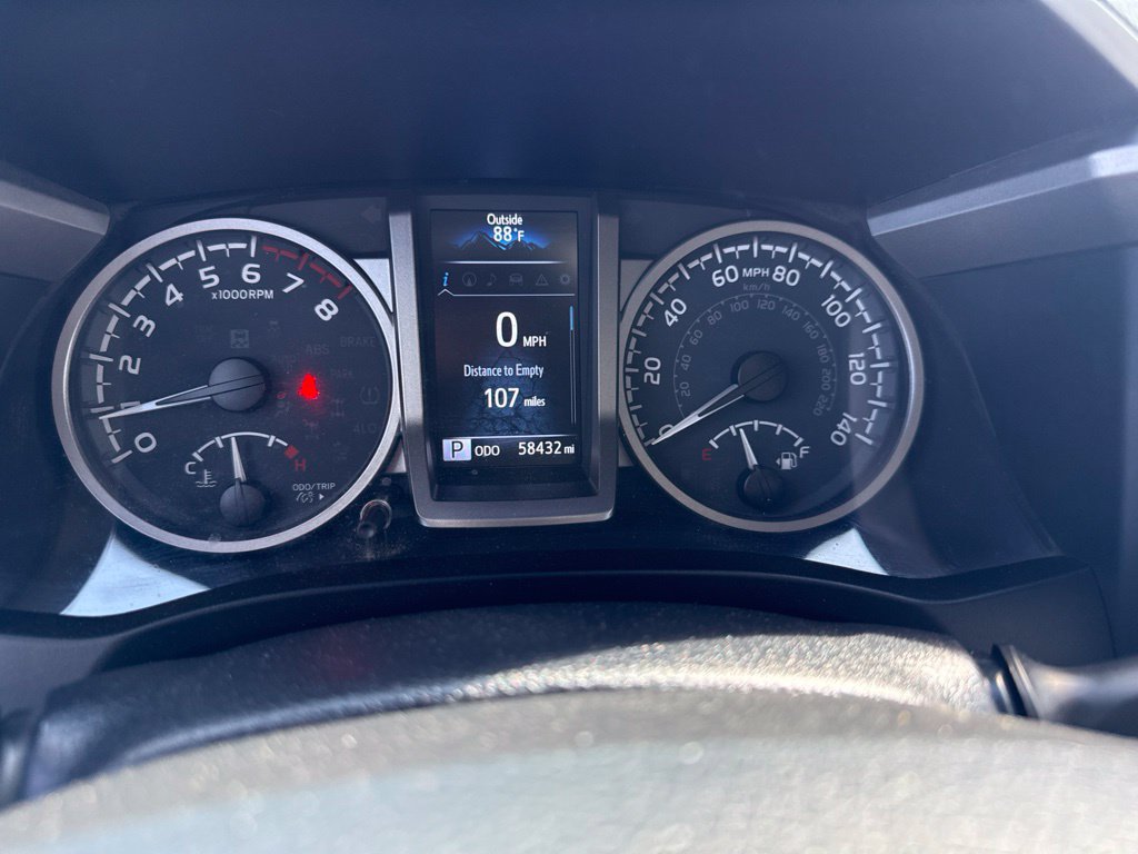 Used 2020 Toyota Tacoma SR5 AWD/4WD image 22