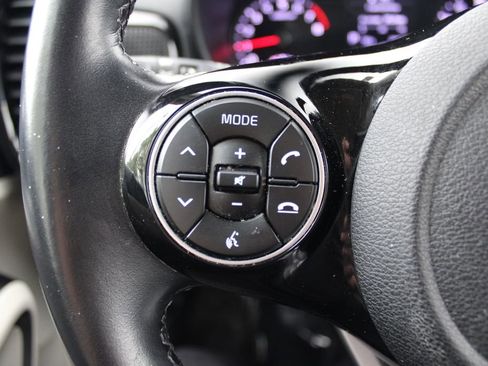 Used 2020 Kia Soul EX FWD image 20
