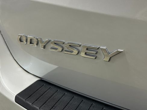 New 2026 Honda Odyssey Touring image 6