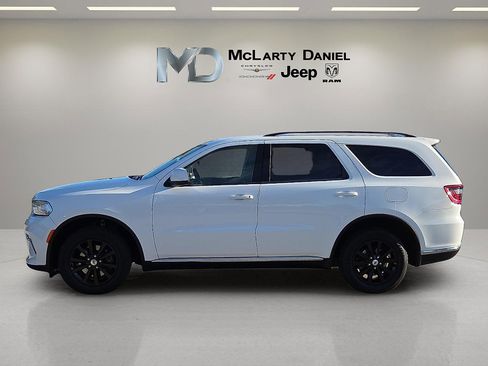 Used 2022 Dodge Durango SXT image 3