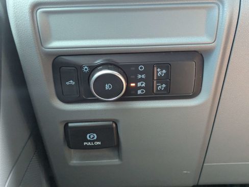 Used 2021 Ford F150 XLT AWD/4WD image 23