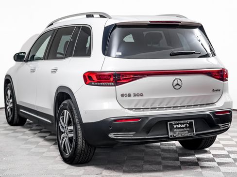 Certified 2023 Mercedes-Benz EQB 300 4MATIC w/ Exclusive Package image 2