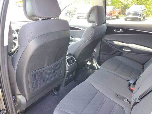 Used 2016 Kia Sorento AWD image 28