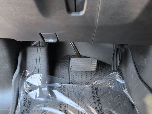 Used 2024 Chevrolet Silverado 1500 LT w/ Protection Package RWD image 31
