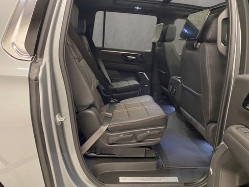 New 2026 Chevrolet Suburban High Country image 23
