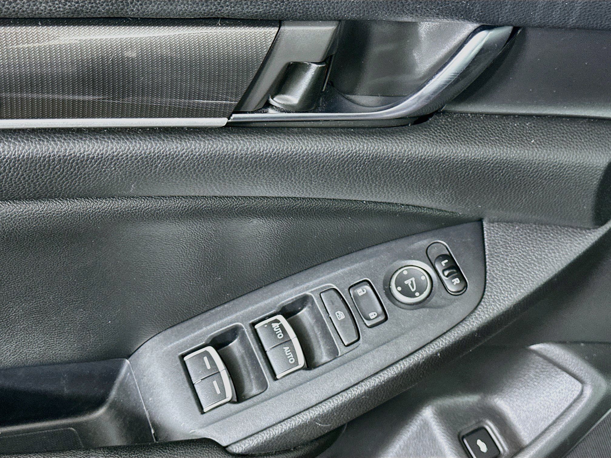Used 2020 Honda Accord Sport image 15