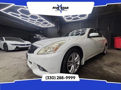 Used 2011 INFINITI G25 x w/ Moonroof Pkg