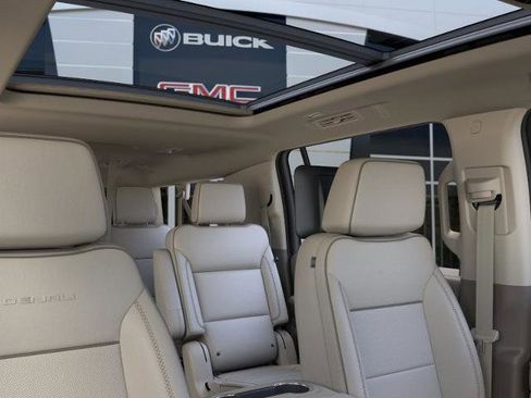 New 2026 GMC Yukon XL Denali w/ Denali Reserve Package image 48