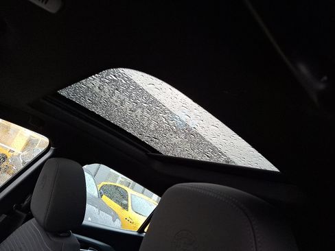 New 2025 Alfa Romeo Tonale image 10