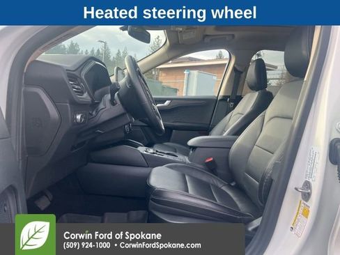 Used 2020 Ford Escape Titanium w/ Titanium Premium Package 2.0 image 9