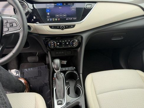 Used 2022 Buick Encore GX Select FWD image 16