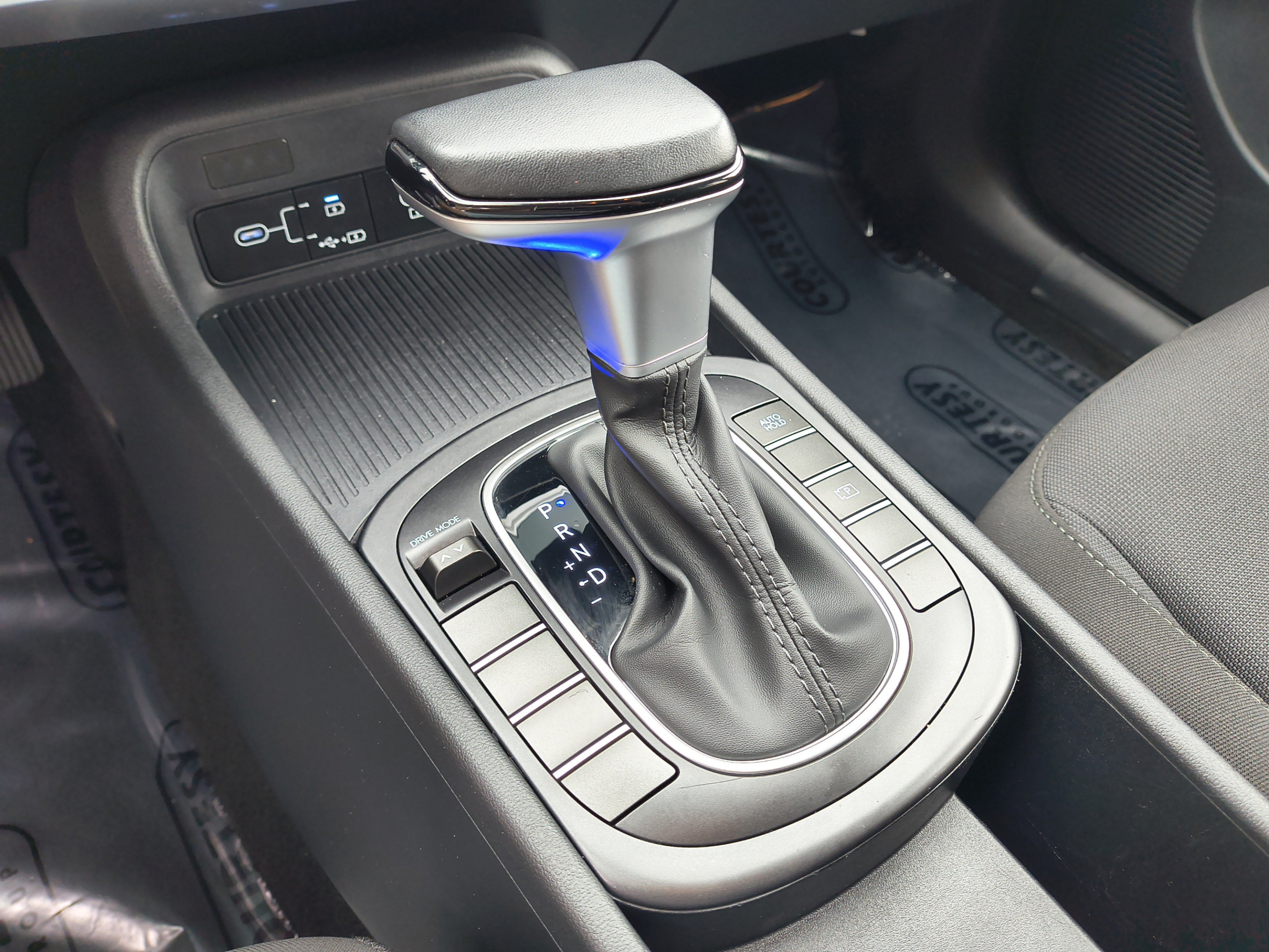 Certified 2024 Hyundai Kona SEL FWD image 27