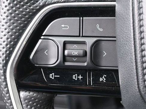 Used 2024 Toyota Tundra Platinum AWD/4WD image 17