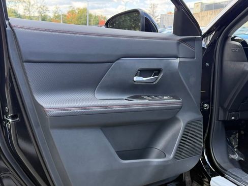 New 2026 Nissan Kicks SR w/ SR Premium Package image 23