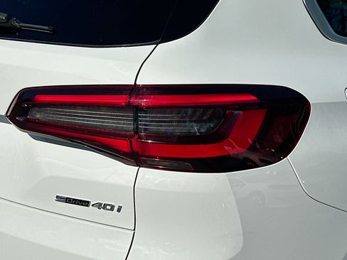 Used 2021 BMW X5 sDrive40i image 29