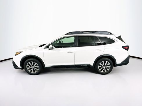 Used 2021 Subaru Outback Premium image 4