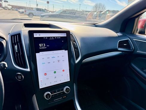 Used 2023 Ford Edge ST-Line image 17