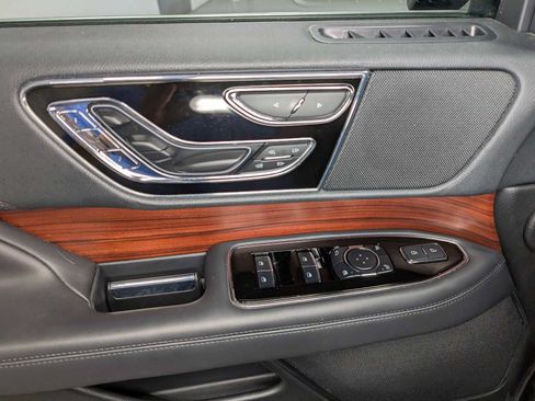 Used 2023 Lincoln Navigator Reserve AWD/4WD image 43