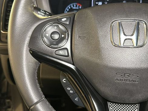 Used 2021 Honda HR-V EX-L image 18