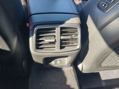 Used 2025 Genesis G70 3.3T Advanced image 13