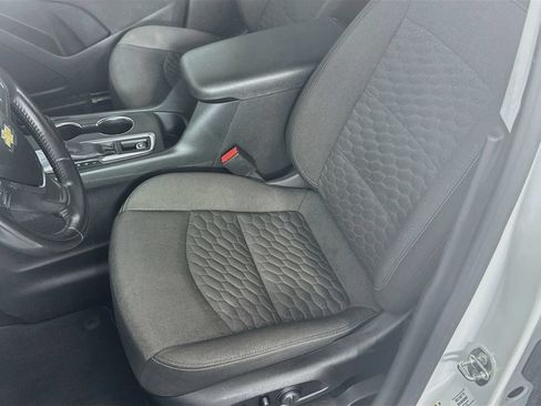 Used 2021 Chevrolet Equinox LT FWD image 18