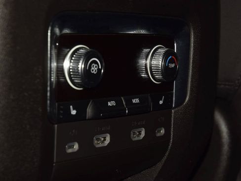 Used 2024 GMC Yukon AT4 AWD/4WD image 45