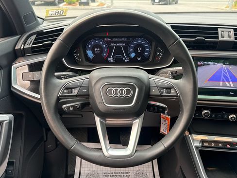 Used 2025 Audi Q3 2.0T Premium AWD/4WD image 16