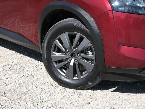 Used 2023 Nissan Pathfinder SV image 36