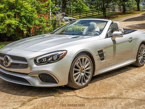Used 2017 Mercedes-Benz SL 550 image 12