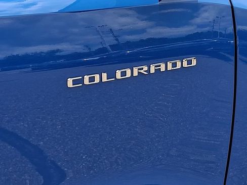 Used 2025 Chevrolet Colorado Trail Boss AWD/4WD image 28