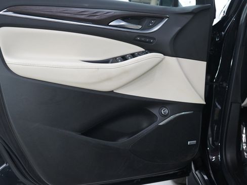 Used 2024 Buick Enclave Avenir image 20