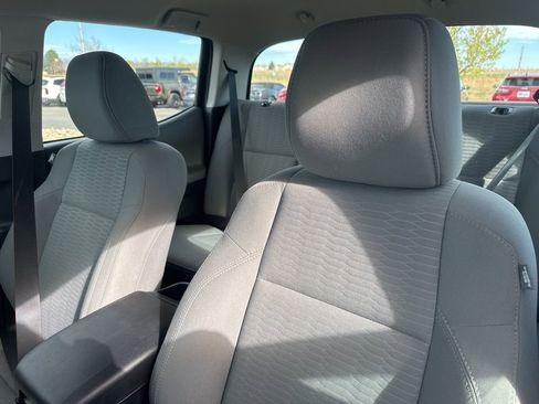 Used 2018 Toyota Tacoma SR w/ SR Convenience Package image 14