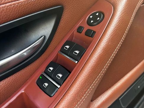 Used 2013 BMW 528i Sedan image 17