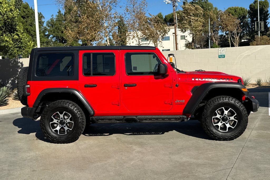 Used 2021 Jeep Wrangler Unlimited Rubicon AWD/4WD image 8