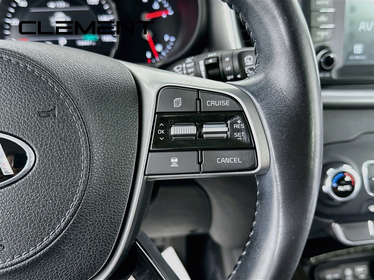 Used 2019 Kia Sorento EX FWD image 17