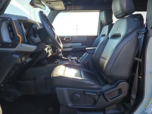 Used 2023 Ford Bronco Badlands AWD/4WD image 4
