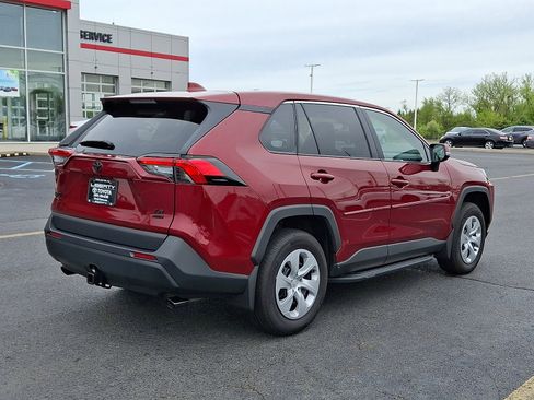 Used 2025 Toyota RAV4 LE AWD/4WD image 6