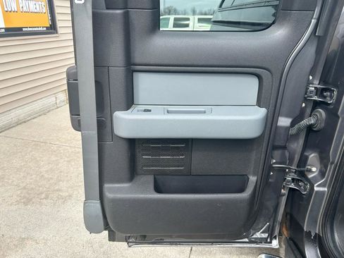 Used 2011 Ford F150 XLT w/ XLT Chrome Pkg image 15