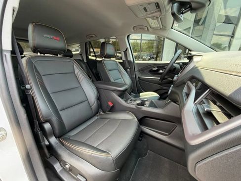 Used 2023 GMC Terrain AT4 AWD/4WD image 4